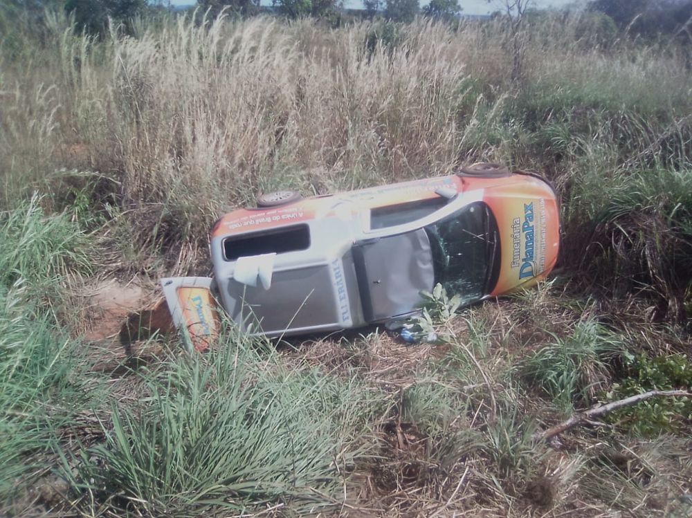 Acidente aconteceu em Porto Nacional, na regi&atilde;o central do Tocantins, um caminh&atilde;o guincho foi chamado e retirou o carro do local&ndash; Foto: Reprodu&ccedil;&atilde;o/Ag&ecirc;ncia Tocantins