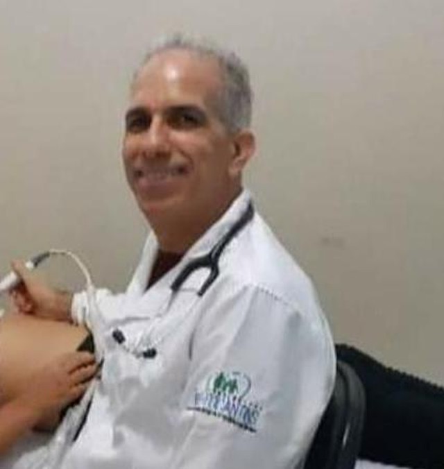 M&eacute;dico Ricardo Maciel Catuladeira Miranda foi assassinado dentro de hospital &mdash; Foto: Arquivo pessoal