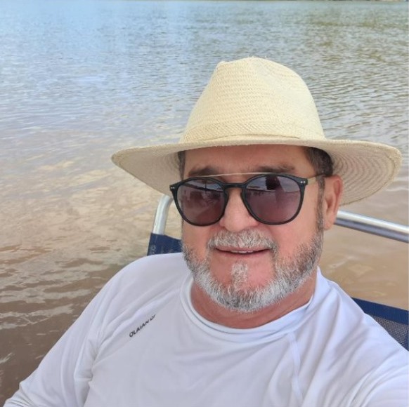 Juscelino de Moura, conduzia a caminhonete S10, no momento do acidente - Foto: Perfil do WhatsApp
