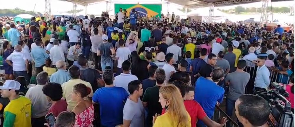 Em Porto Nacional, Presidente Bolsonaro lan&ccedil;a programa na &aacute;rea do esporte que ir&aacute; atender crian&ccedil;as e adolescentes no TO &ndash; Foto: Alessandro Ferreira / Ag&ecirc;ncia Tocantins