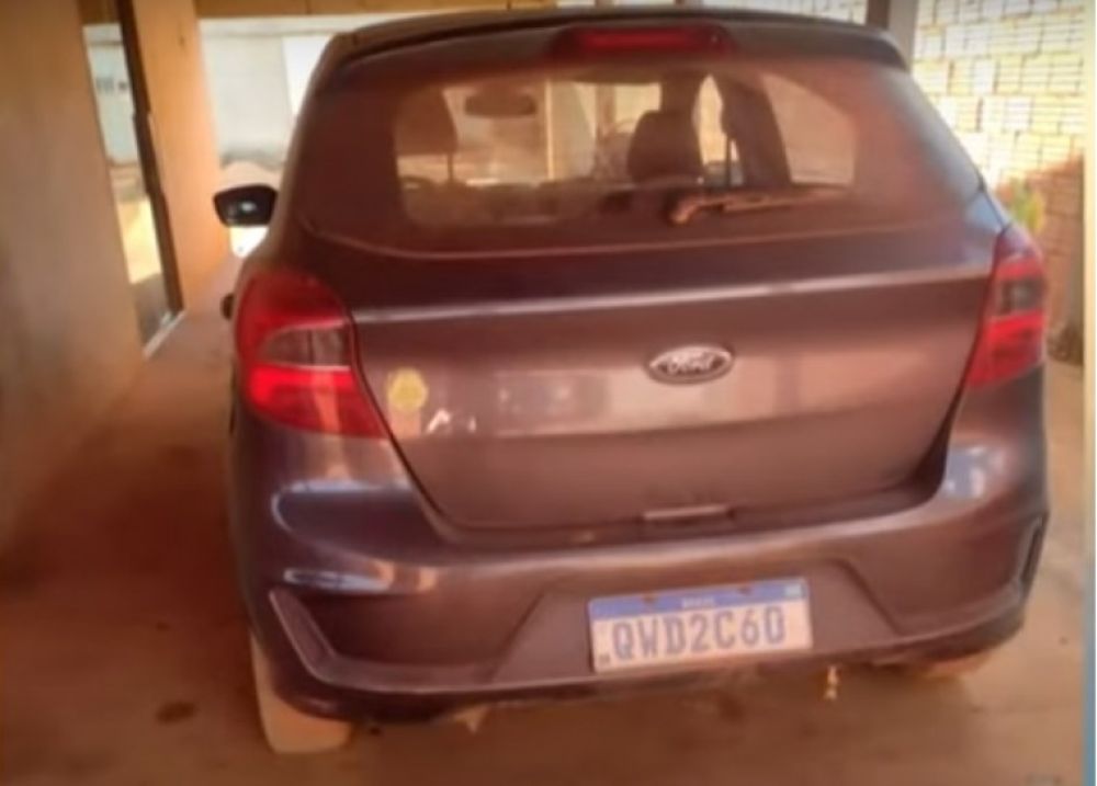 Ve&iacute;culo oficial que teria sido usado para transportar o suspeito de homic&iacute;dio / Foto: Reprodu&ccedil;&atilde;o