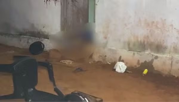 V&iacute;tima foi alvejada com arma de calibre 40 e morreu no local &mdash; Foto: Divulga&ccedil;&atilde;o