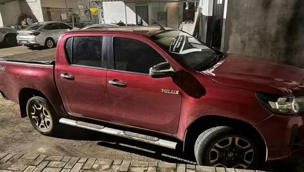Carro furtado foi encontrado com os suspeitos &mdash; Foto: Pol&iacute;cia Civil/Divulga&ccedil;&atilde;o