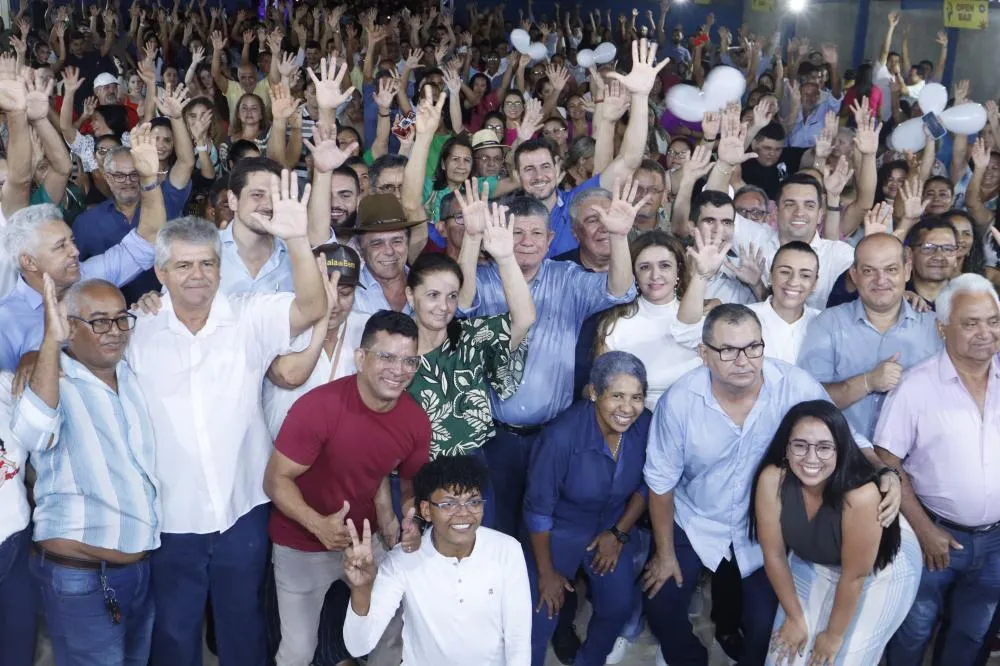 Com multid&atilde;o e sentimento popular, Ivory lan&ccedil;a pr&eacute;- candidatura em Miracema e recebe v&aacute;rios apoios pol&iacute;ticos: &ldquo;come&ccedil;amos com alma&rdquo; - Foto: Divulga&ccedil;&atilde;o/Assessoria