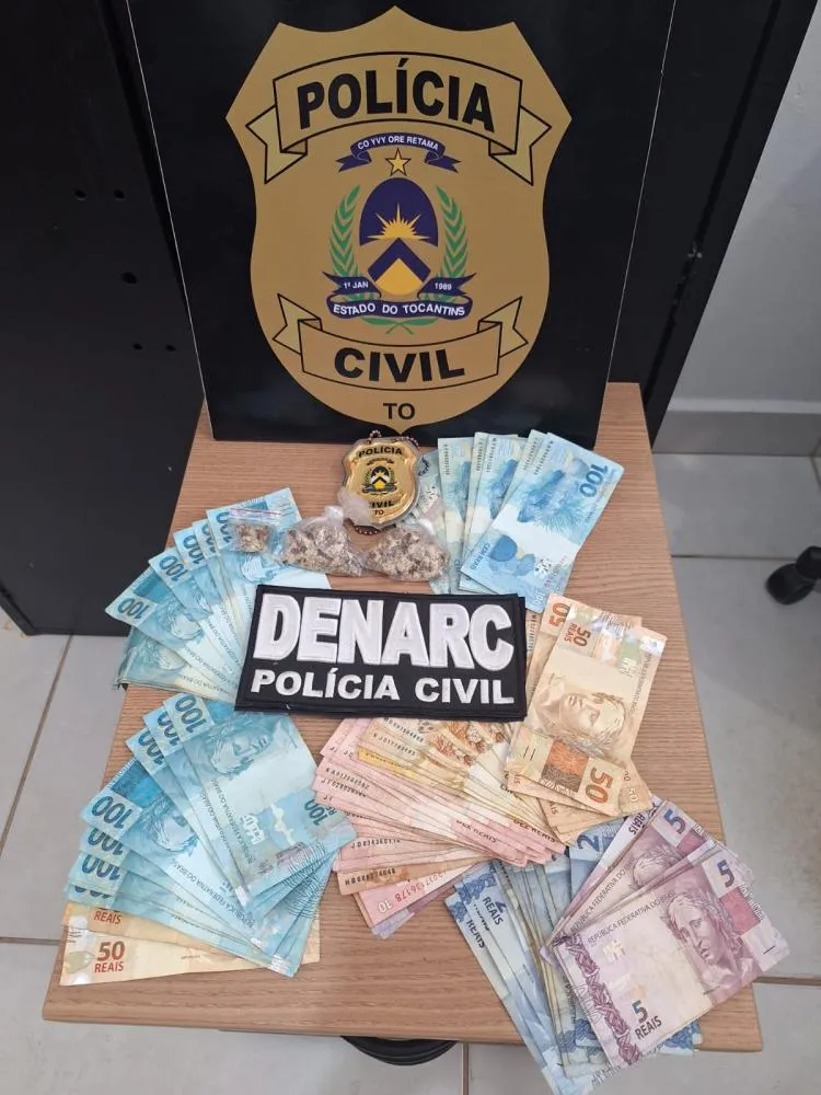 Mais de R$ 4 mil reais foram apreendidos durante a opera&ccedil;&atilde;o da 2&ordf; Denarc -&ndash; Foto: Divulga&ccedil;&atilde;o / SSPTO