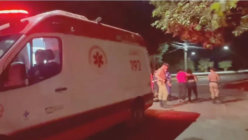 Os param&eacute;dicos do Servi&ccedil;o de Atendimento M&oacute;vel de Urg&ecirc;ncia &ndash; SAMU apenas confirmou o &oacute;bito &ndash; Foto: Alessandro Ferreira / Ag&ecirc;ncia Tocantins