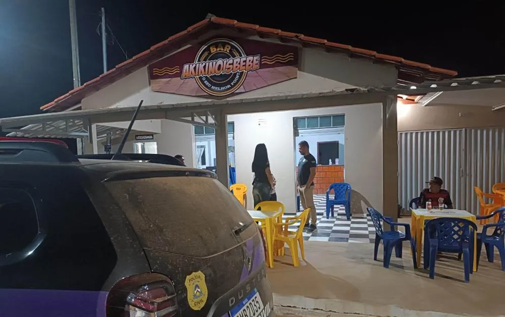 Equipes tamb&eacute;m realizaram visitas a estabelecimentos comerciais da cidade com o objetivo de fiscalizar o cumprimento da legisla&ccedil;&atilde;o - Foto: Divulga&ccedil;&atilde;o PC/TO