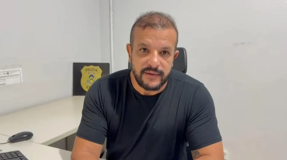 Dr. Rossilio Correa, delegado plantonista e titular da Delegacia Especializada de Repress&atilde;o a Furtos e Roubos de Ve&iacute;culos Automotores (DERFRVA - Palmas)