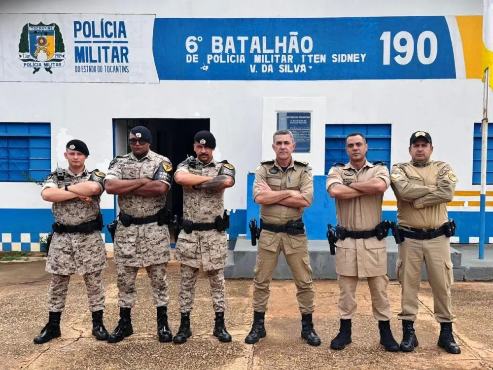 Equipes da Pol&iacute;cia Militar, por meio do 6&ordm; Batalh&atilde;o (6&ordm; BPM), e da Pol&iacute;cia Civil, com agentes da 5&ordf; Delegacia de Pol&iacute;cia (5&ordf; DP) e da Divis&atilde;o de Homic&iacute;dios e Prote&ccedil;&atilde;o &agrave; Pessoa (1&ordf; DHPP), foram acionadas para atender a ocorr&ecirc;ncia. - Foto: Allessandro Ferreira / Ag&ecirc;ncia Tocantins