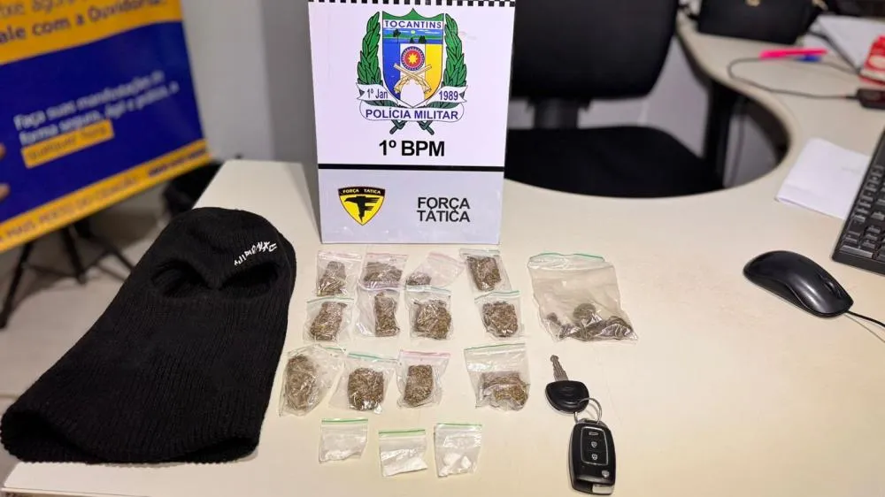 Os militares localizaram 97 gramas de subst&acirc;ncia an&aacute;loga &agrave; maconha e tr&ecirc;s gramas de subst&acirc;ncia semelhante &agrave; coca&iacute;na. - Foto: Allessandro Ferreira / Ag&ecirc;ncia Tocantins