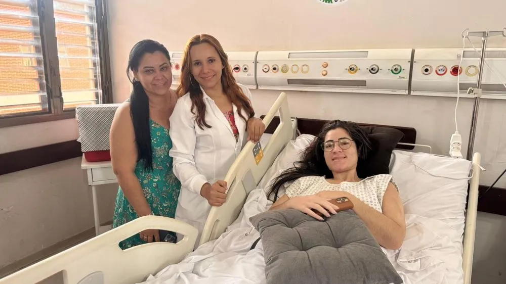 Profissionais de Sa&uacute;de do HGP que est&atilde;o acompanhando a jovem &ndash; Foto: Allessandro Ferreira / Ag&ecirc;ncia Tocantins