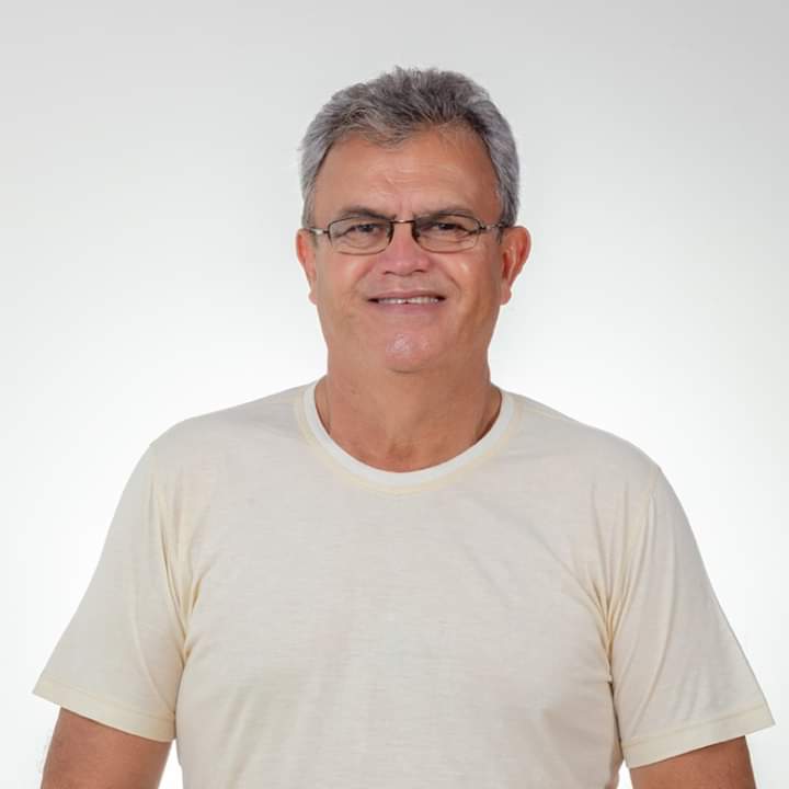 Ex-prefeito Valdemar Nepomuceno.