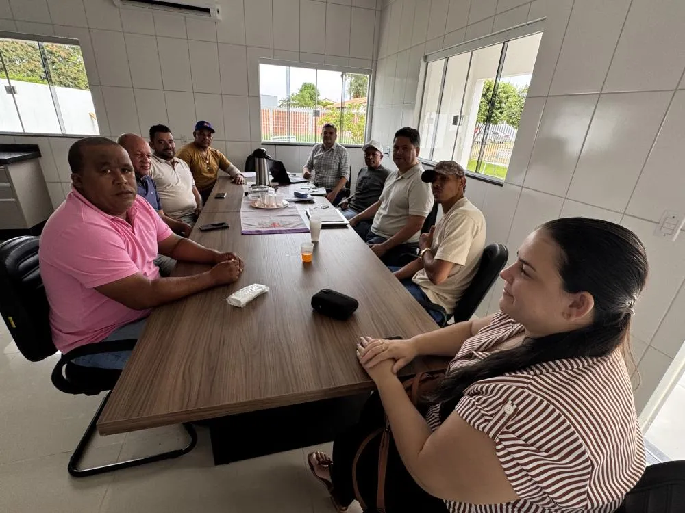 Vereadores de Combinado deliberam nas comissões projetos do Executivo que visam melhorias para a população – Foto: Allessandro Ferreira / Assessoria