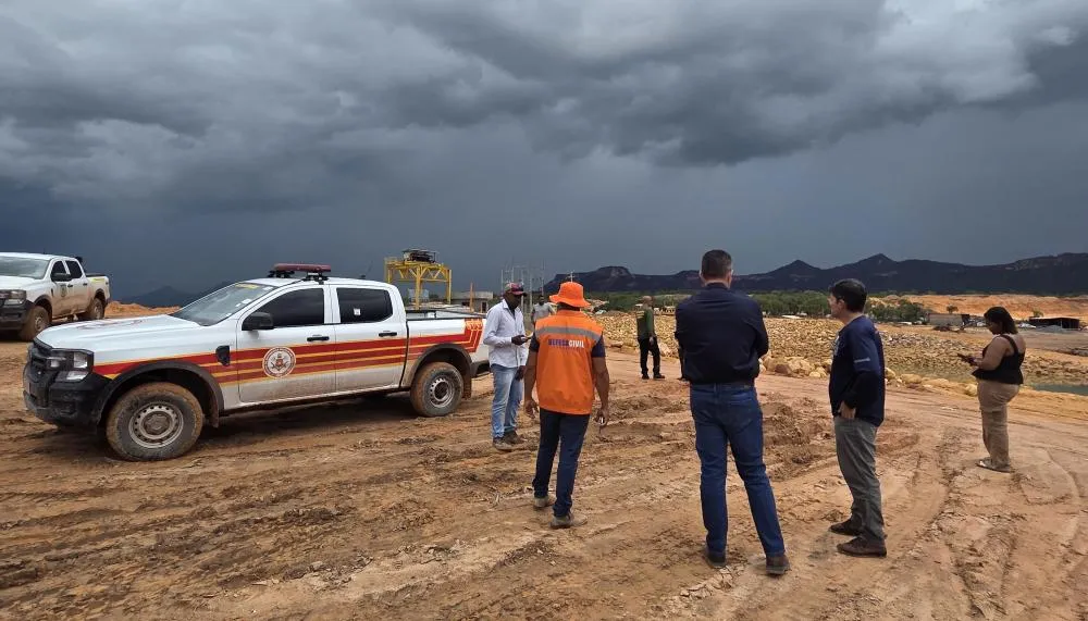  Levantamento técnico segue ao longo dos trechos impactados, incluindo residências localizadas entre o ponto do rompimento e a TO-110. - Foto: CBMTO/Governo do Tocantins 