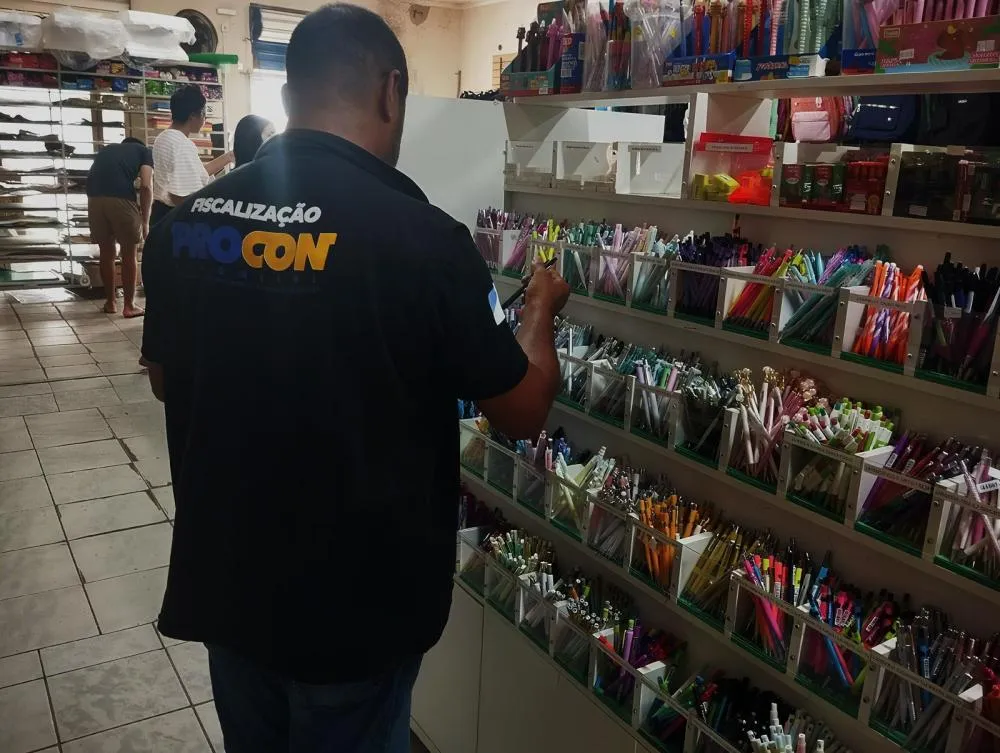 Procon identifica variação de até 311% nos preços de materiais escolares em Gurupi