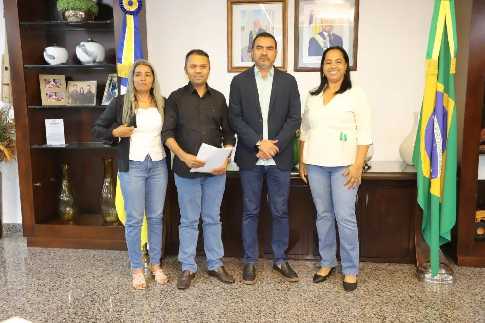 Deputado Moisemar Marinho e prefeita de Jaú comemoram conclusão das pontes do Rio Jaú e Gameleira