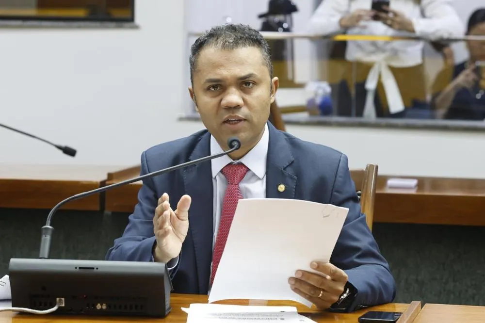 Moisemar Marinho solicita intervenção urgente na TO-409 após formação de cratera em Rodovilândia