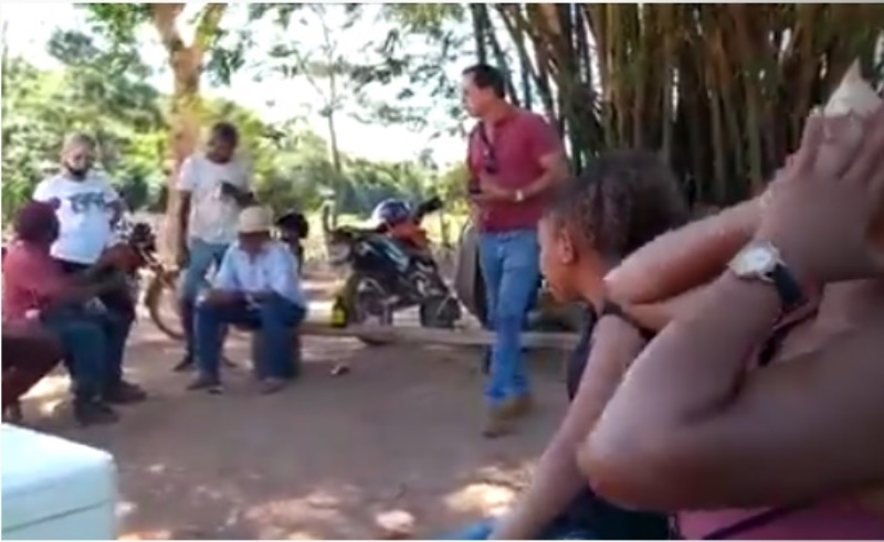 Prefeito Wagner Nepomuceno esteve presente no evento com aglomeração de pessoas - Foto: Reprodução/Agência Tocantins 