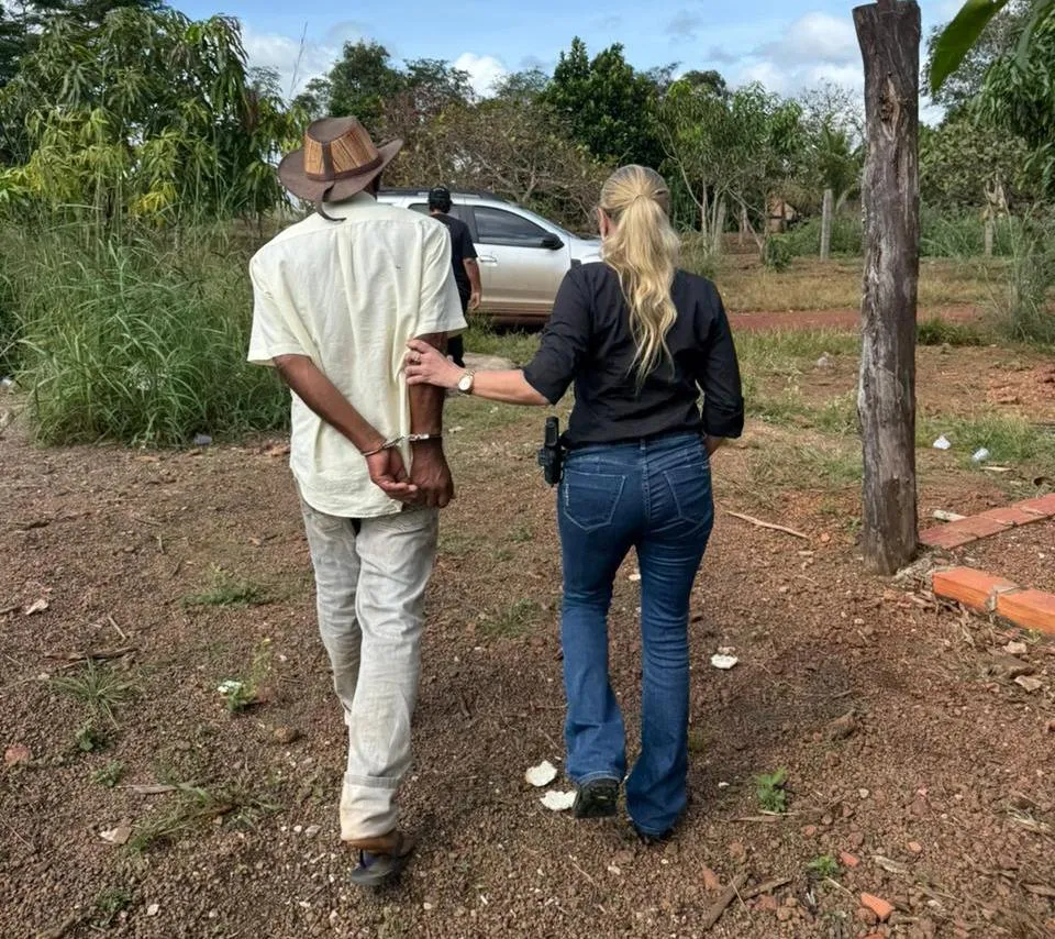 Suspeito que não teve o nome divulgado foi apresentado na 1ª Central de Atendimento da Polícia Civil – 1ª CAPC, à autoridade policial – Foto: Reprodução / Agência Tocantins