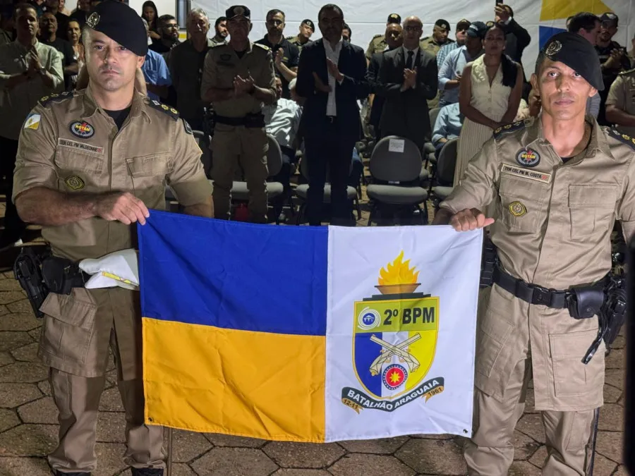 Comandantes do CPC e do 2º BPM são promovidos a coronel em ato alusivo ao Dia de Tiradentes