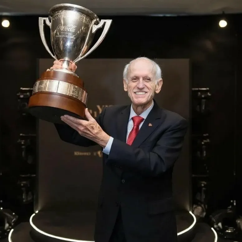 Coca-Cola BANDEIRANTES recebe o Troféu da Copa de Execução Coca-Cola Brasil 2025 e reforça cultura de excelência no ponto de venda