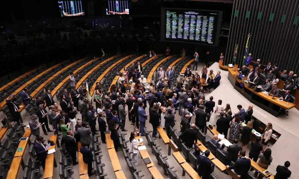 Congresso derruba veto de Lula ao PL da Dosimetria e impõe nova derrota ao governo