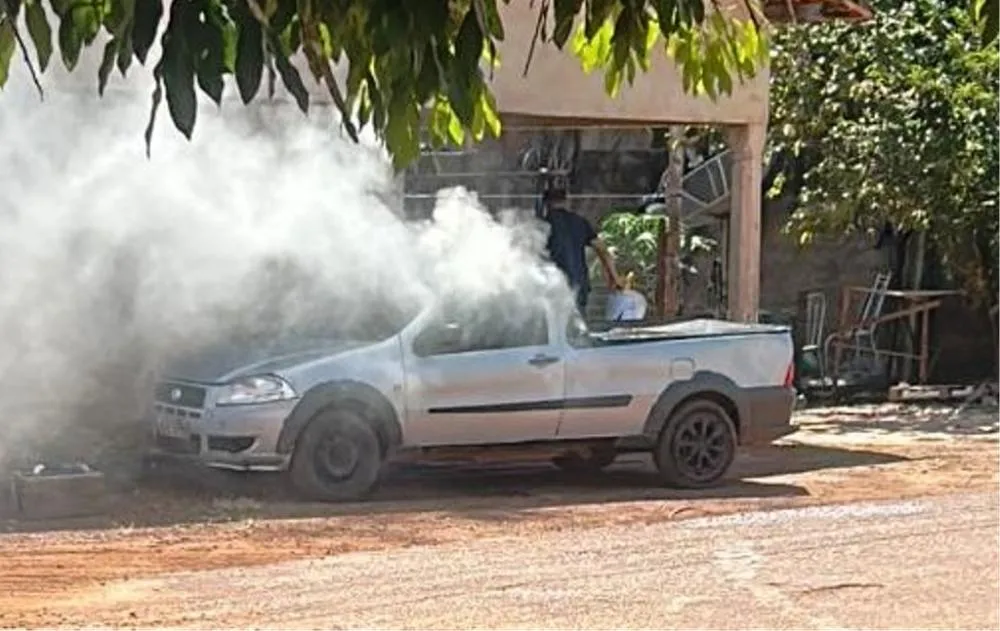 Suspeita inicial é de que o incêndio tenha começado após um curto-circuito no aparelho de som do carro - Foto: Divulgação PCTO