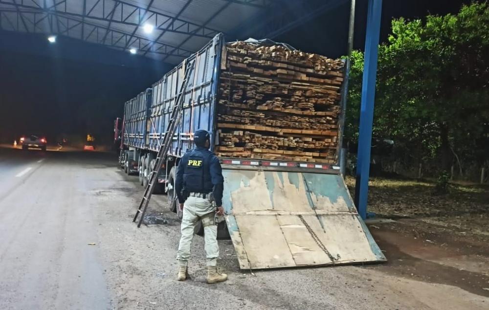 O flagrante foi registrado nessa segunda-feira, 24, no km 1.0 da BR-230, município de Aguiarnópolis, na região norte do Tocantins - Foto: Divulgação/PRF