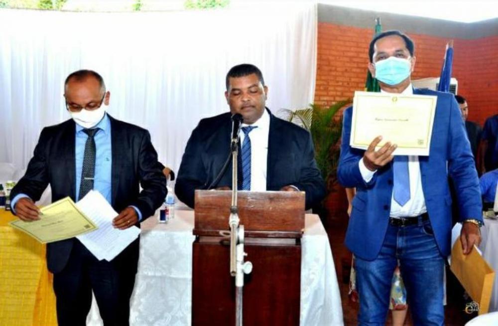 'Vereador fantasma' toma posse em Almas no lugar do eleito e foragido Marcão da Caçamba - Foto: Divulgação 