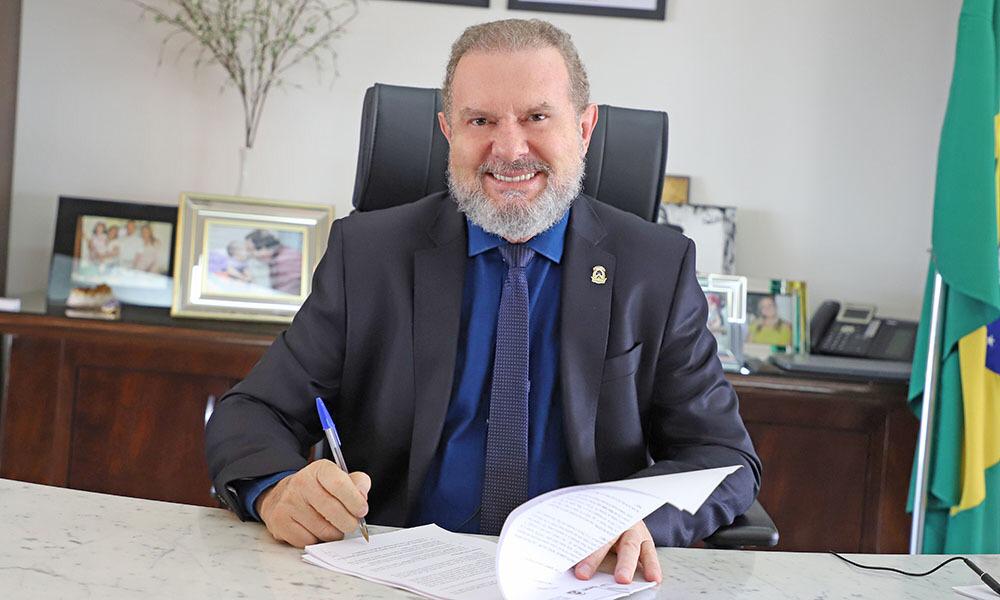Governador Mauro Carlesse.