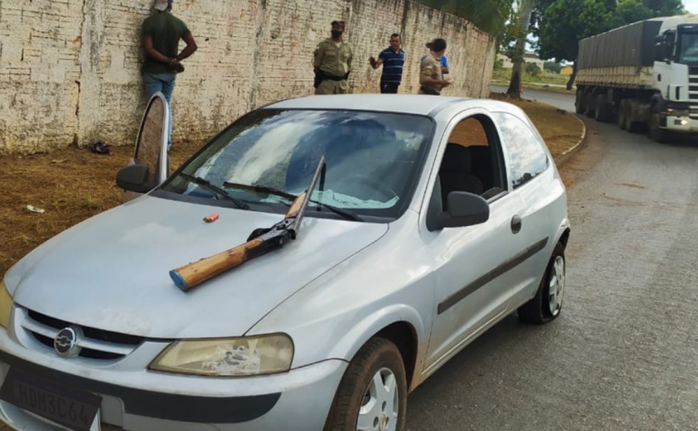 Homem foi preso após ser denunciado pelo patrão, em Porto Nacional — Foto: Divulgação/PM