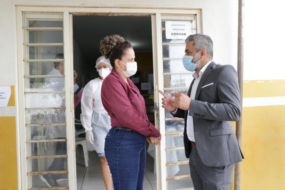 Prefeita Josi Nunes visita Centro de Triagem e reforça que gestão está atenta ao cenário epidemiológico – Foto: Marcos Veloso / Secom Gurupi