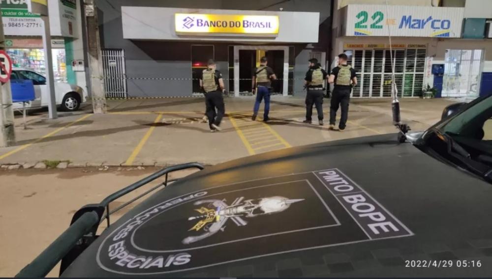 Novo cangaço: Criminosos armados atacam banco e casa lotérica em Divinópolis — Foto: Edson Gilmar/Agência Tocantins