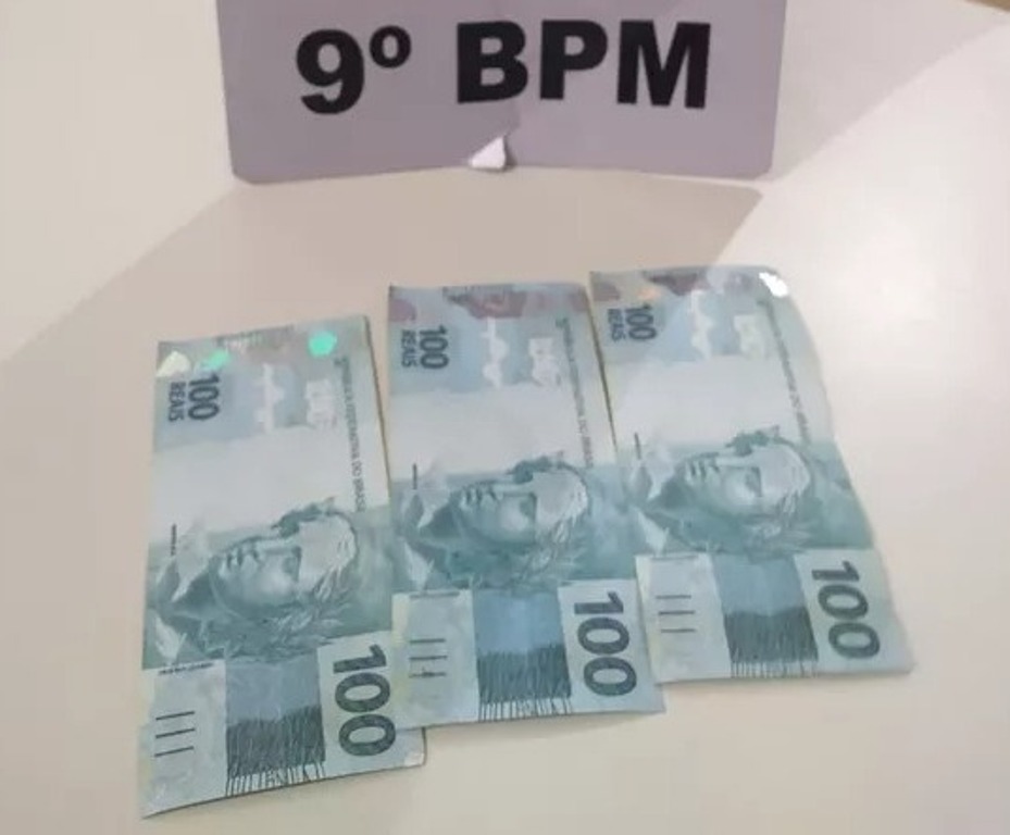 Dinheiro falso foi apreendido pela polícia — Foto: Dicom/Divulgação