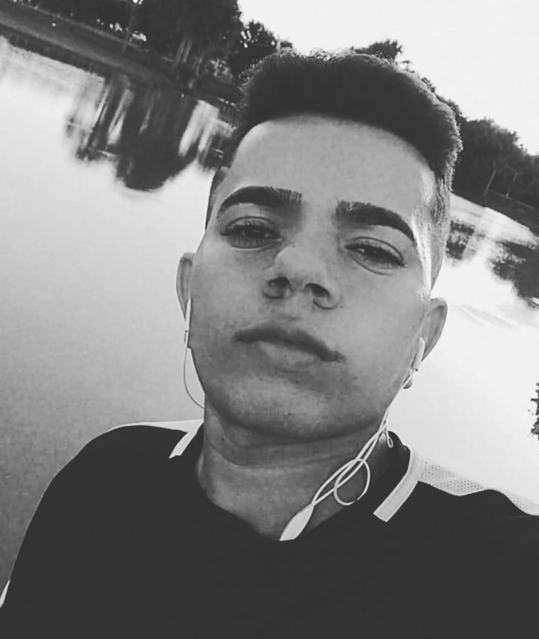 Jovem morreu após torre cair em Colinas do Tocantins — Foto: Divulgação