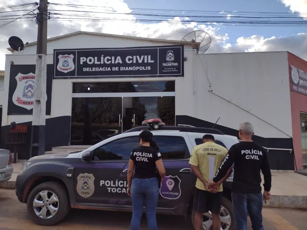 Policiais cumpriram mandado de prisão nesta segunda-feira (15) — Foto: Polícia Civil/Divulgação