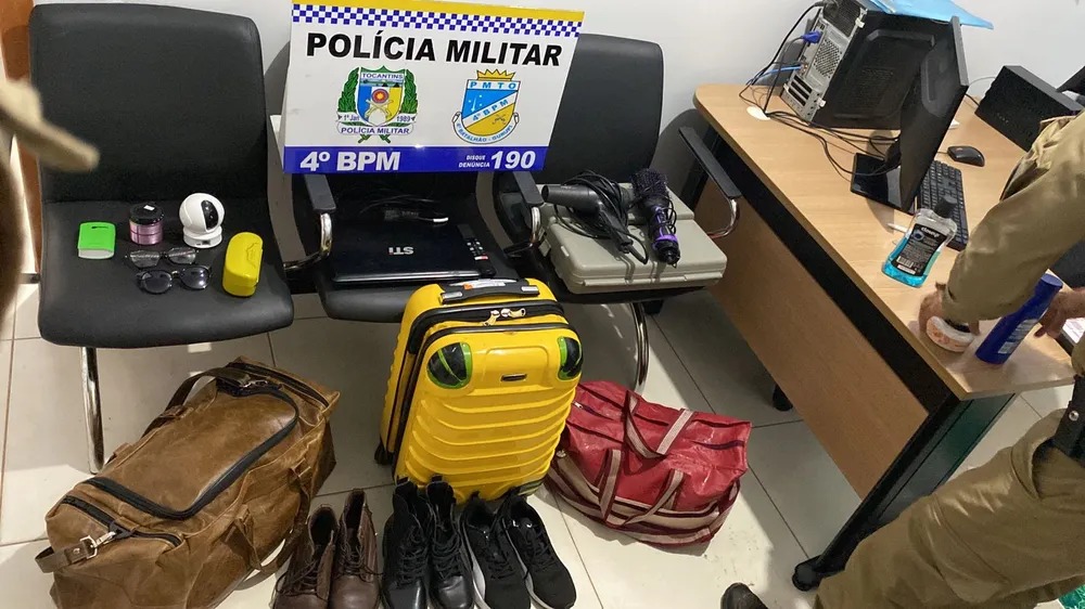 Diversos objetos que foram recuperados pela Polícia Militar — Foto: PMTO/Divulgação