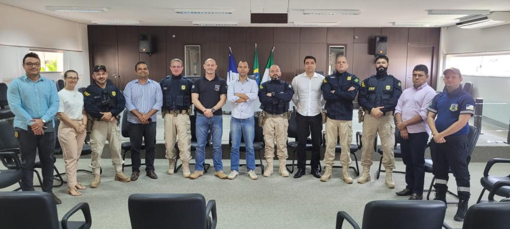 O encontro contou com a participação de órgãos de fiscalização e controle que atuam na cidade - Foto: Divulgação / SSPTO 