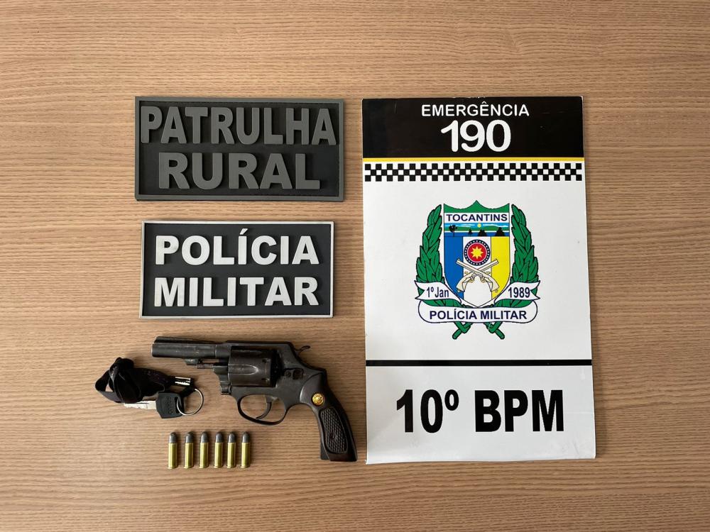 Arma de fogo usada no crime foi apreendida pela Polícia Militar – Foto: Divulgação / PMTO