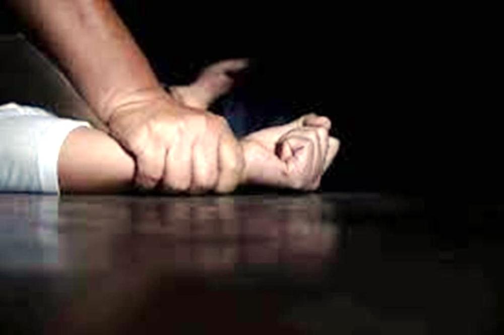 Criminoso só parou o estupro ao perceber que vizinhos tinham ouvido os gritos – Foto: Ilustrativa / Divulgação.