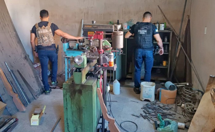 Durante a operação, foram apreendidas espingardas, revólveres, diversas munições intactas e deflagradas - Foto: SSP/Governo do Tocantins
