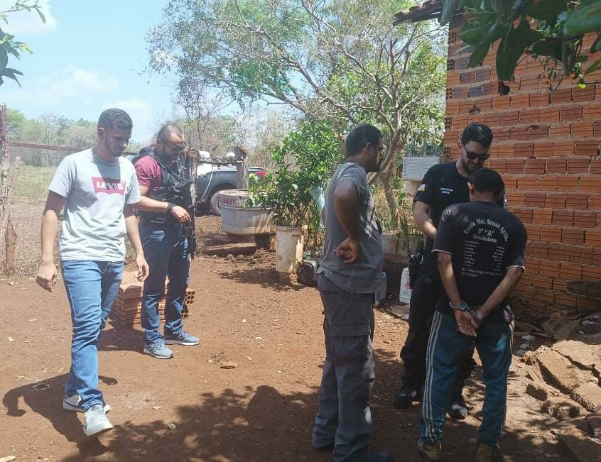 Homem foi preso em cumprimento a mandado de prisão preventiva – Foto: Divulgação / 5ª DEIC