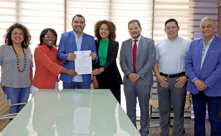 Governador Wanderlei Barbosa sancionou Lei Estadual de Cotas, que institui reserva de vagas para pessoas negras, indígenas e quilombolas em concursos públicos do Poder Executivo – Foto: Loise Maria / Governo do Tocantins