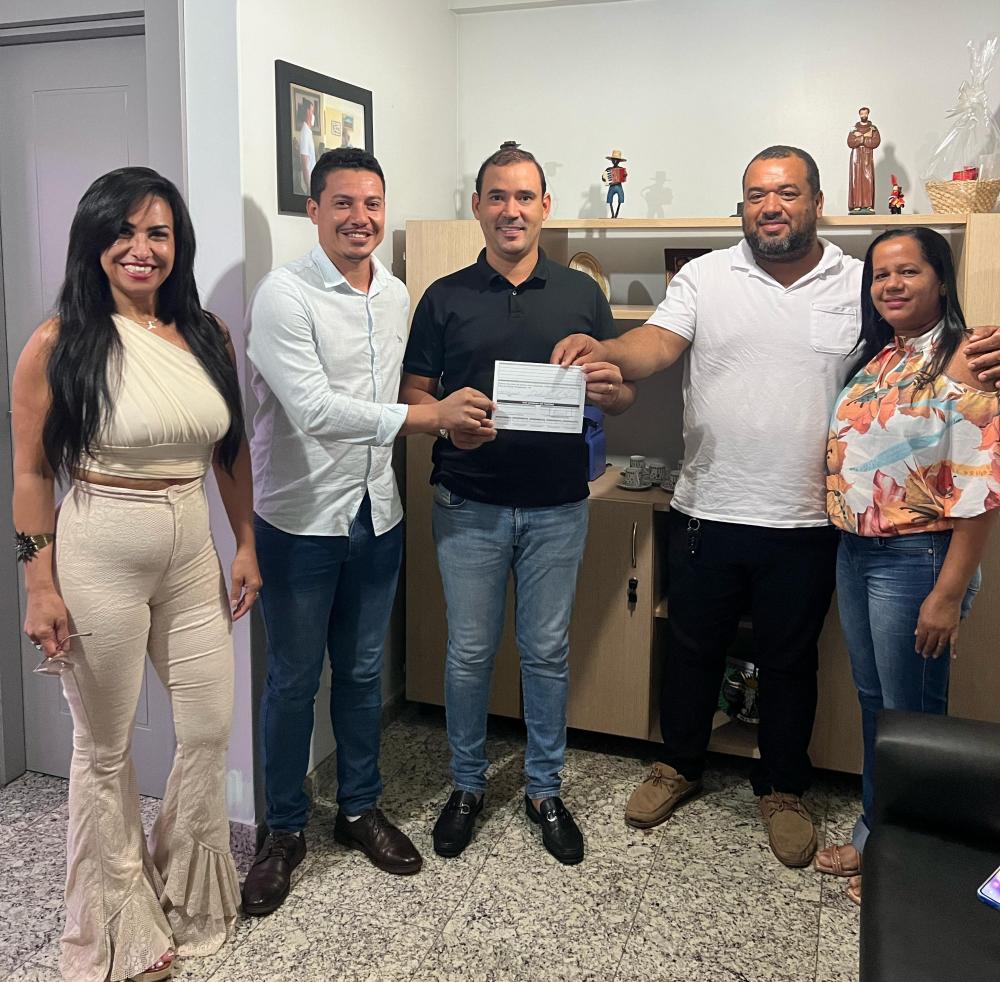 Grupo político de Dione do Pastel recebe apoio do deputado Vicentinho Júnior com filiação de Darilson em Combinado - Foto: Divulgação 