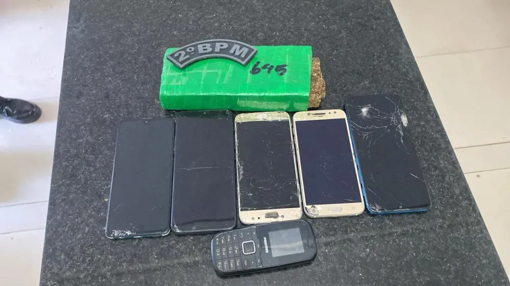 Material apreendido. - Foto: Ascom 2º BPM