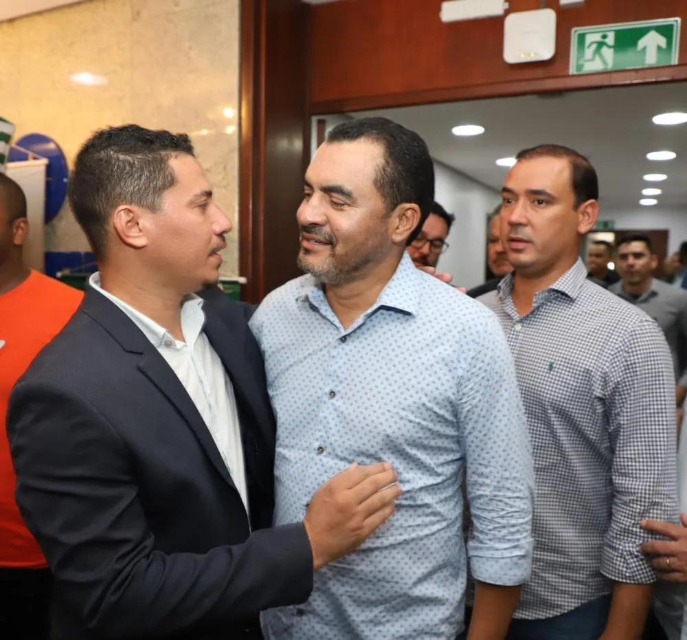 Dione do Pastel junto ao Governador Wanderlei Barbosa - Foto: Divulgação 