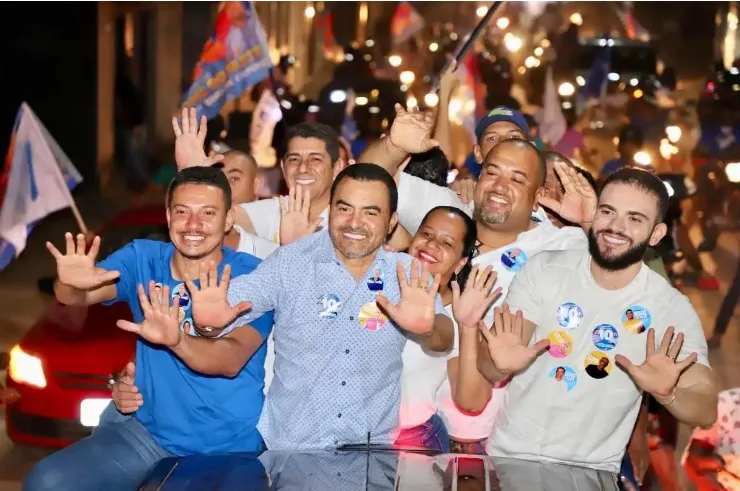 Carreata reuniu centenas de pessoas e consolidou a Chapa Dione e Darilson como candidatos a prefeito e vice – Foto: Divulgação