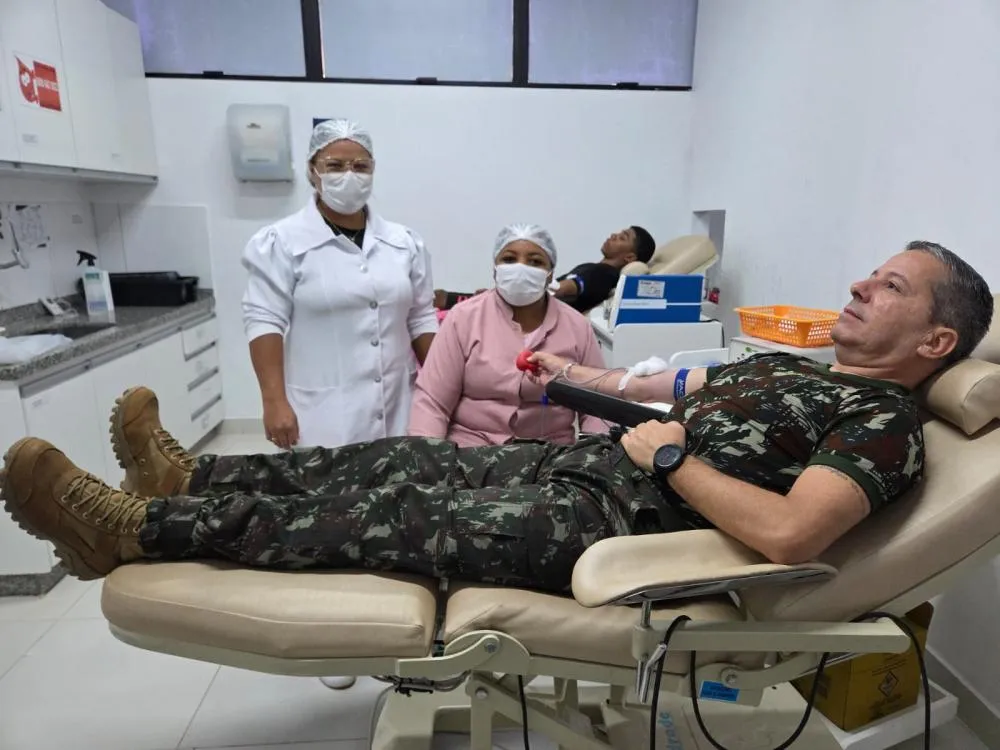 O Chefe de Introdução do Exército de Porto Nacional, Sandro de Azevedo Ferreira, foi um dos doadores. - Foto: Divulgação