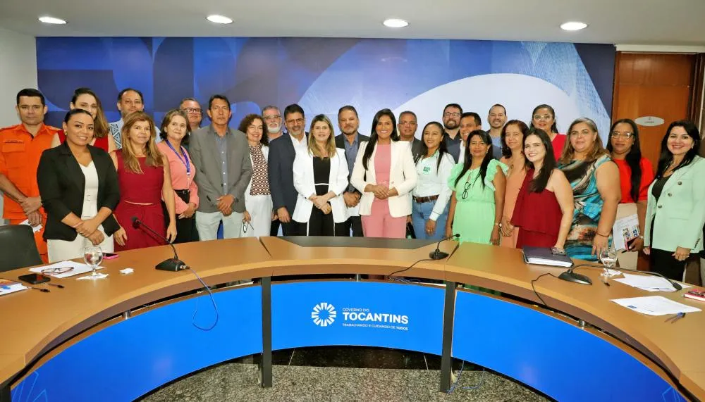 Coordenada pela primeira-dama Karynne Sotero, Rede Cuidar inicia articulação entre secretarias estaduais para potencializar políticas sociais no Tocantins