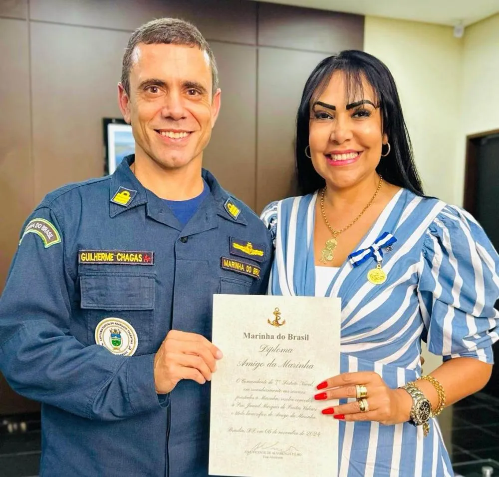 Deputada Janad Valcari recebe medalha “Amigos da Marinha” em solenidade na capital